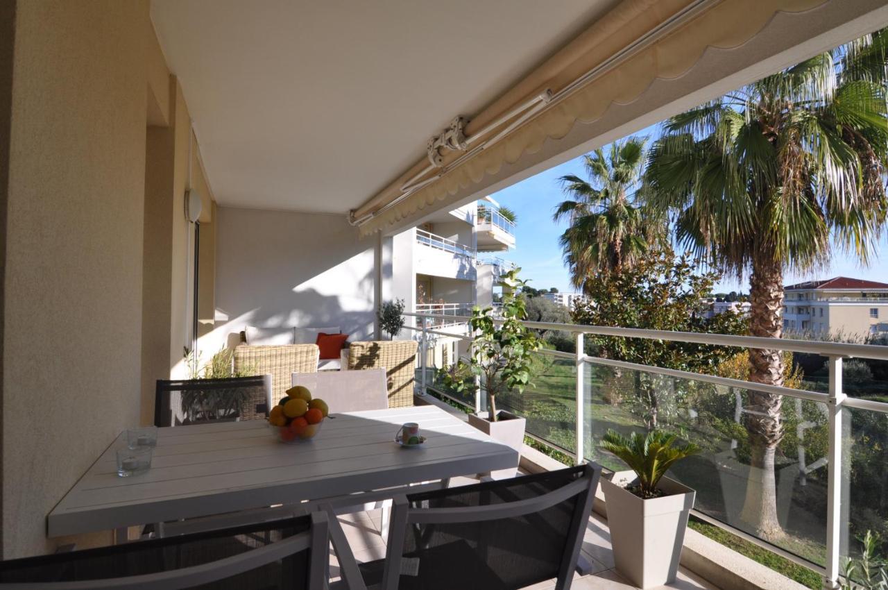 Elegant One-Bedroom Apartment With Swimming Pool - Stayinantibes - Le Vallon Kültér fotó